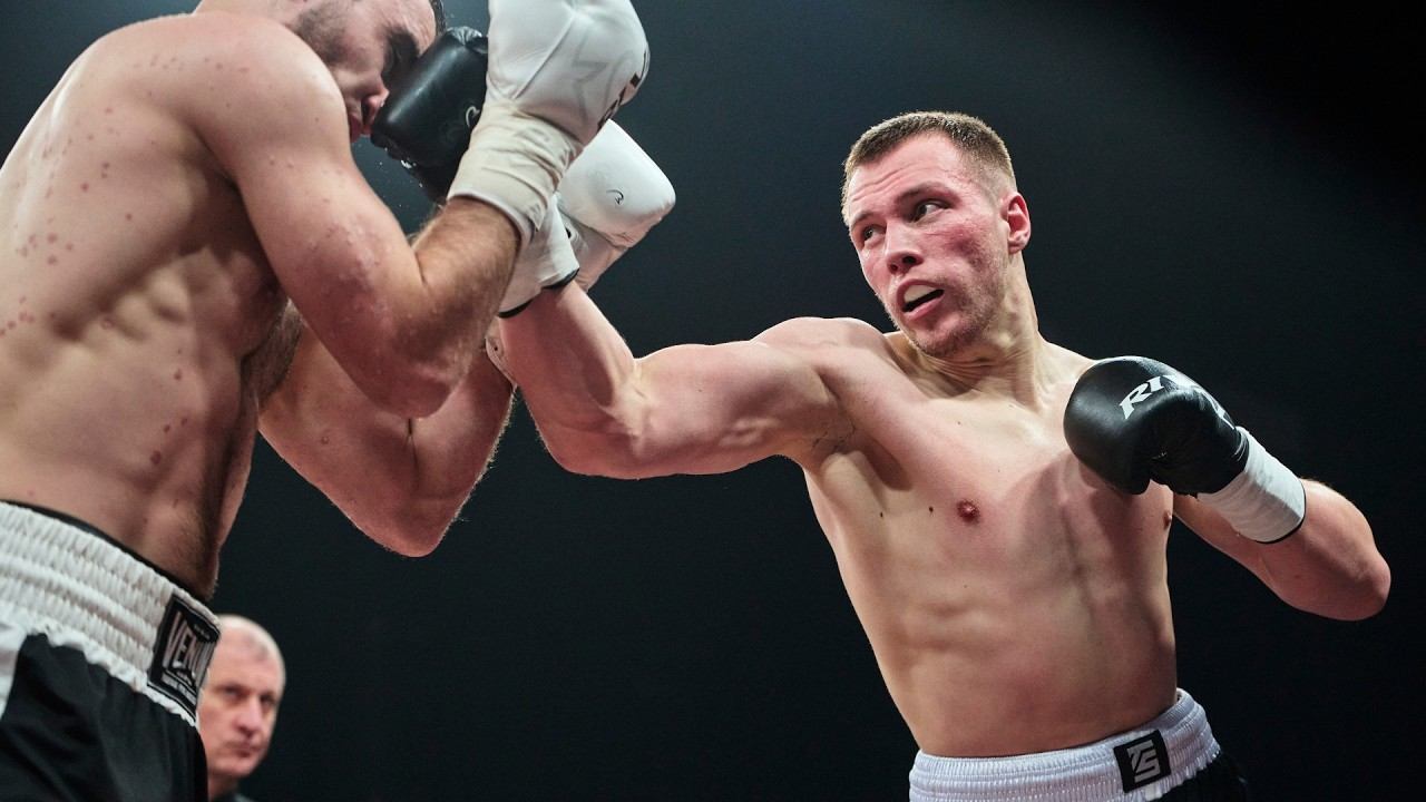 Звезда голых кулаков в боксе! Дмитрий Савин vs Адам Амиров смотреть онлайн