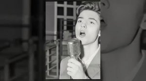 Тише люди ради Бога тише голуби целуются на крыше