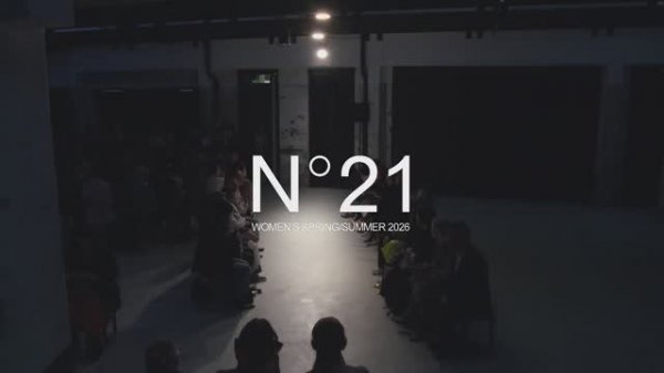 Показ женской коллекции Numéro Ventuno весна-лето 2026