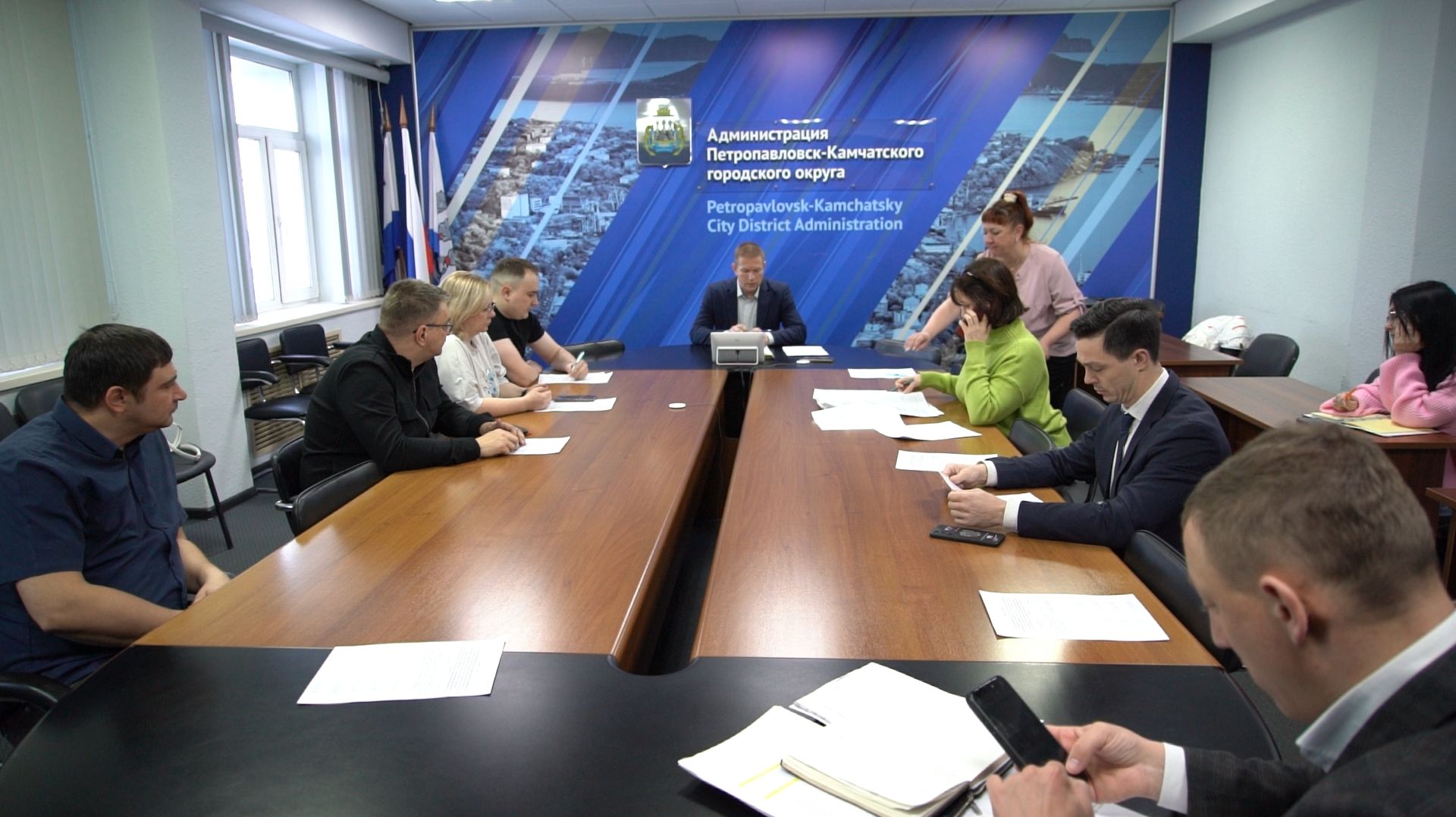 ОЗЕРО ЖДУТ ПЕРЕМЕНЫ смотреть онлайн