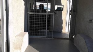 форд броневик белый