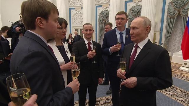 Владимир Путин беседа с лауреатами премий в области науки и инноваций, 5 февраля 2026 года смотреть онлайн