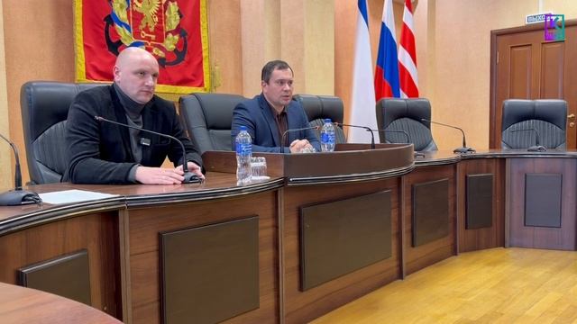 В Керчи на «Депутатском часе» обсудили благоустройство и ЖКХ смотреть онлайн