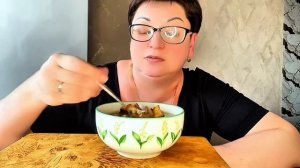 А я ВСПОМНИЛА ПРО СУП😂 ЕМ замороженный суп😉