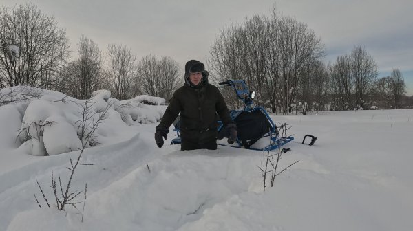 Снегоход Альбатрос по глубокому снегу!