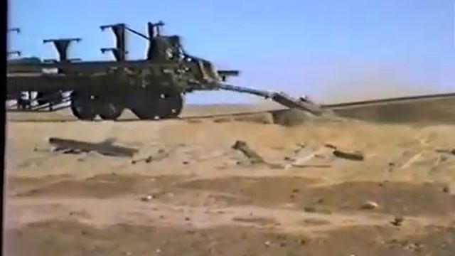 Pulling up Central Australia Railway Bopeechee 1983. (Разбор жд пути в Aвстралии)