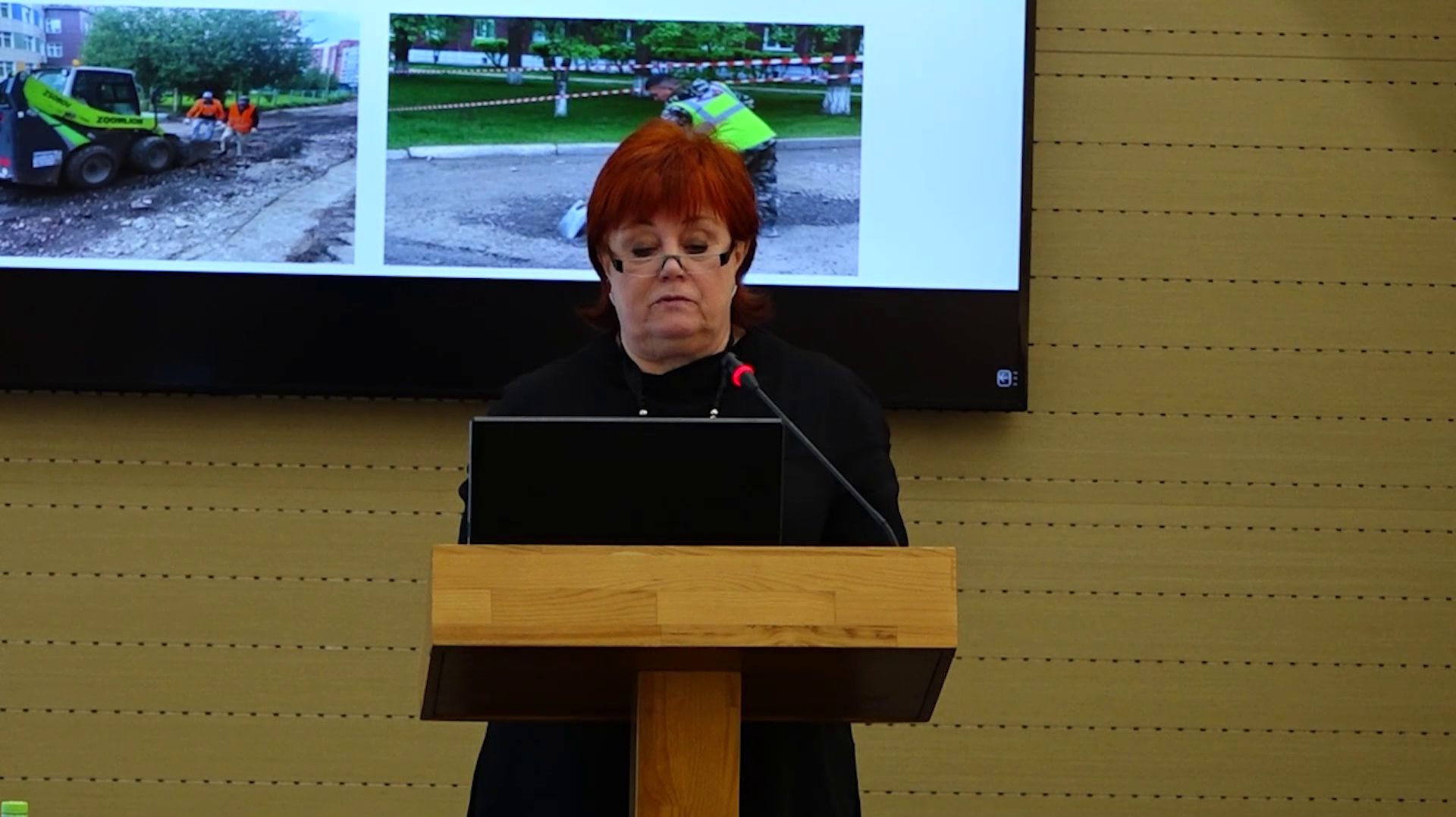 ДЕПУТАТЫ ГОРОДСКОГО СОВЕТА ПРИСТУПИЛИ К ОБСУЖДЕНИЮ ОТЧЕТОВ РУКОВОДИТЕЛЕЙ РАЙОНОВ КРАСНОЯРСКА смотреть онлайн