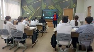 Медиавизитка_Роскаряка А. М._учитель технологии,родного языка и литературы.mp4