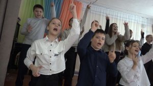 Поёт вокальный ансамбль «Аллегро»