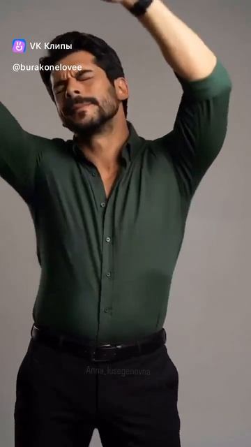 Красавчик "Великолепного века" прекрасно танцует. Но потолстел немного. 👍💓😆 смотреть онлайн