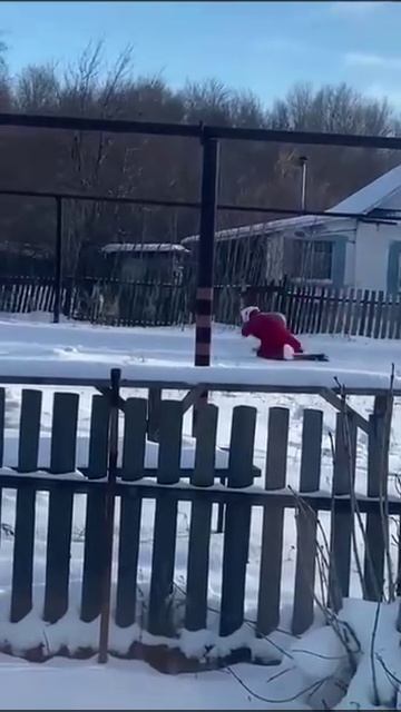 Февральский Дед Мороз ... #новыйгод #1января #крутой #праздник #послепраздника #пьянство #похмелье смотреть онлайн