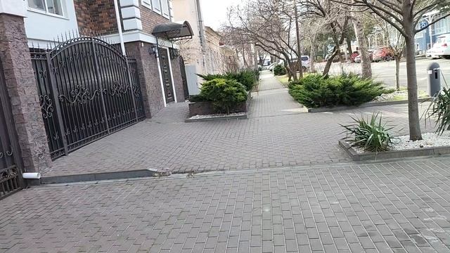 Анапа. Февральское тепло пришло и ветер! Прогулка по улице Кирова. 6 февраля 2026. смотреть онлайн