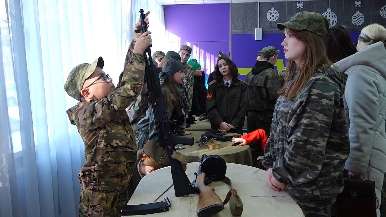 Благотворительный концерт «В одном строю» в поддержку участников СВО состоялся в Бийске смотреть онлайн