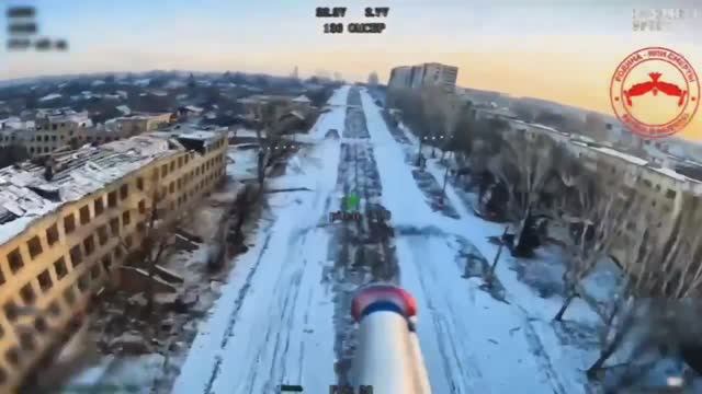 Погоня за ББМ Козак по центру Константиновки смотреть онлайн