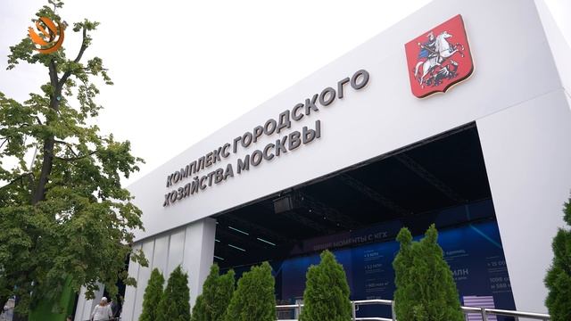 Глава комплекса городского хозяйства Петр Бирюков посетил форум «Москва-2030» смотреть онлайн