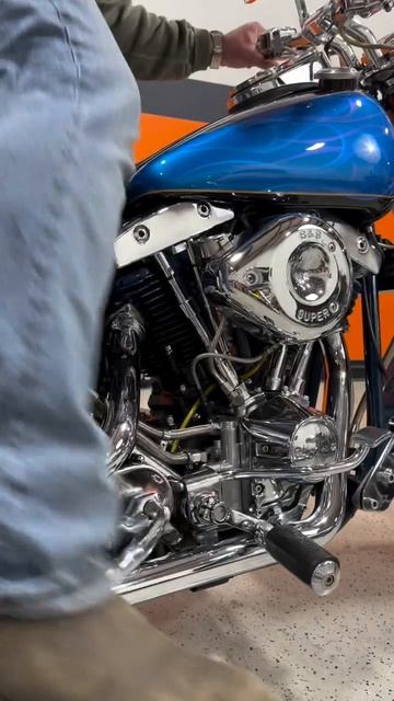 Звук Harley-Davidson с прямотоками