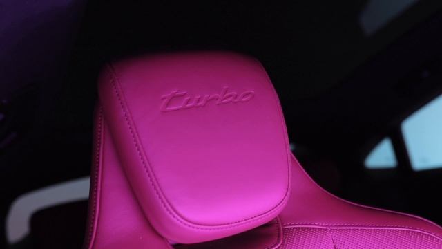 Porsche Taycan смотреть онлайн