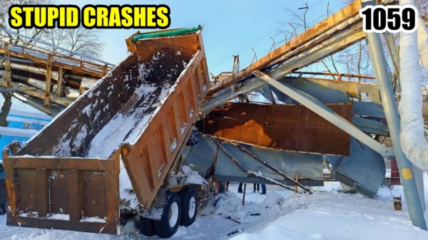 Подборка аварий и дтп на видеорегистратор. 06 02 26