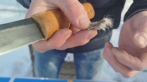 Два прочных и резучих ножа