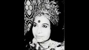 Ганеша Атхарва Ширша  Шри Матаджи исполняет .
Ganesha Atharva Shirsha spoken by Shri Mataji Herself