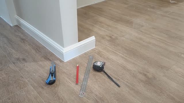 Монтаж плинтуса идеал смотреть онлайн