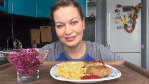МУКБАНГ КОТЛЕТЫ МАКАРОНЫ/СВЕКОЛЬНЫЙ САЛАТ/MUKBANG ЕДА ОБЖОР