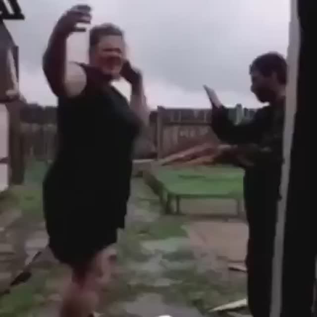 Д-девушка(х-хрупкая))