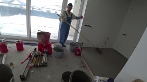 Наливной пол в частном доме под  ПВХ плитку и как сделать без  порогов!