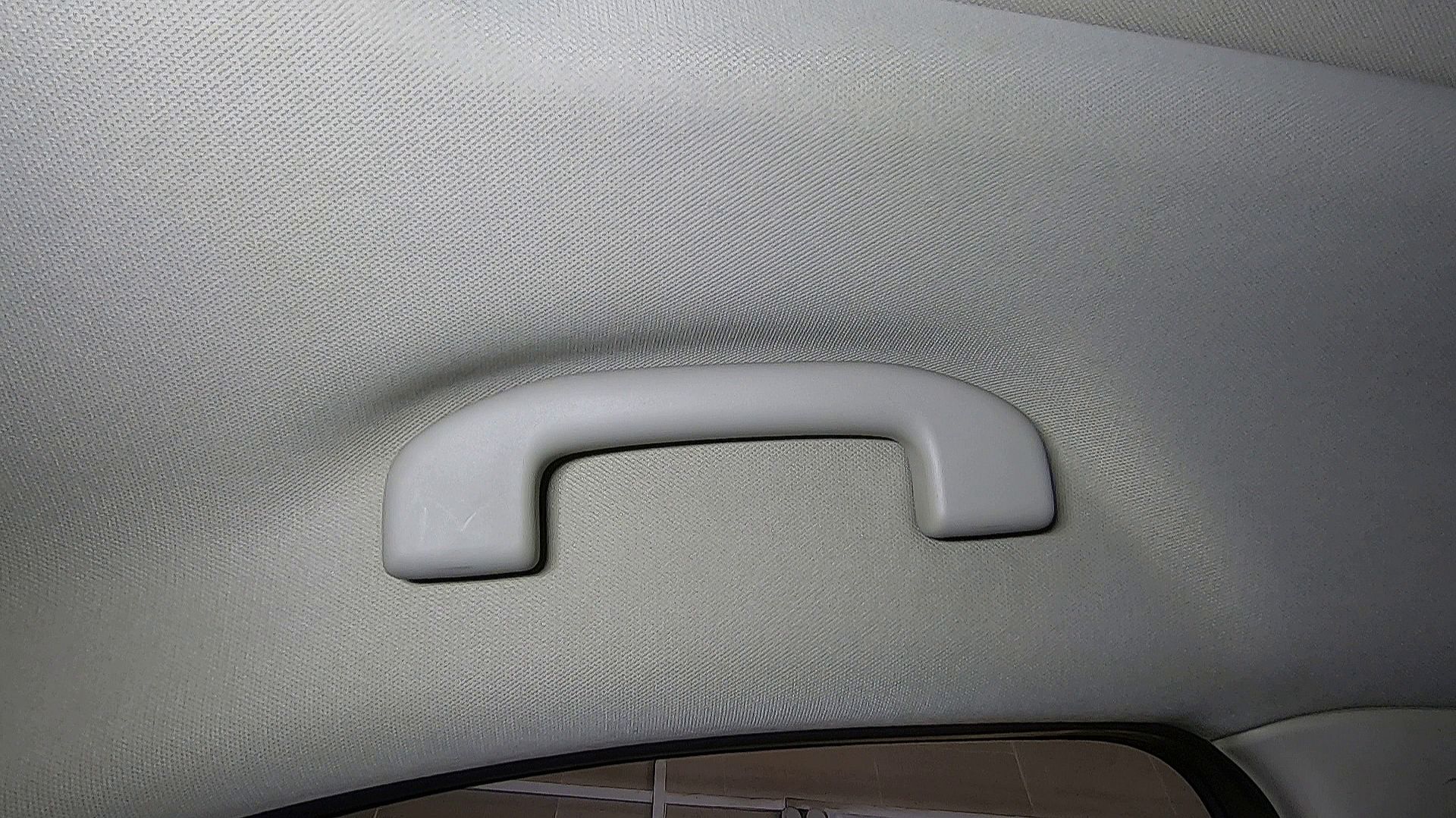 Снятие ручки потолка Nissan X-Trail T32 смотреть онлайн