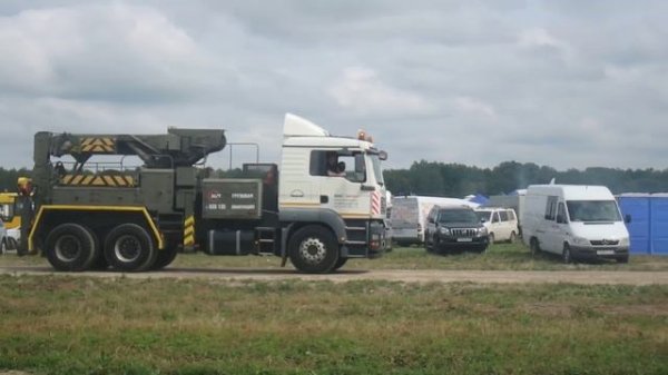 Грузовой эвакуатор MAN