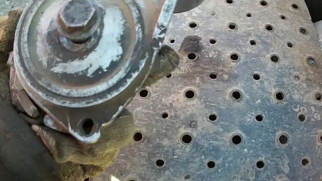 СКАНИЯ 124. Меняю натяжной ролик. смотреть онлайн