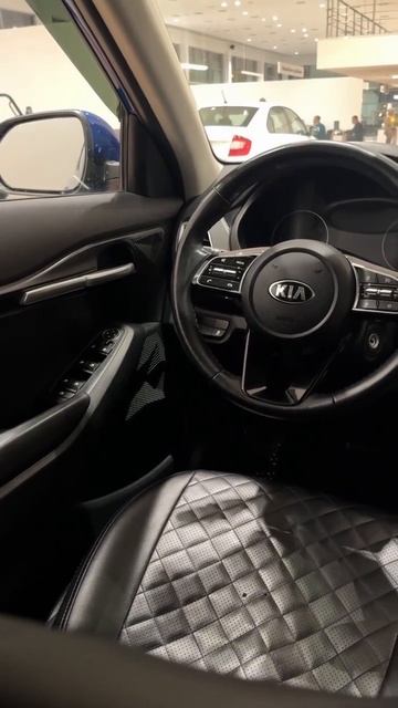 Kia Seltos '2021 смотреть онлайн