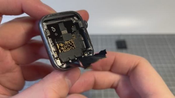 Apple Watch 5 - Разбор и замена аккумулятора