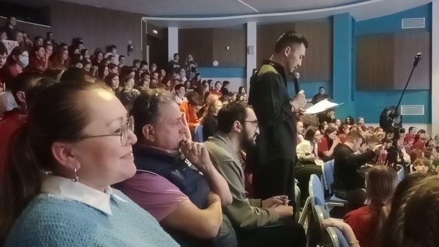 жюри: Адылхан. квн