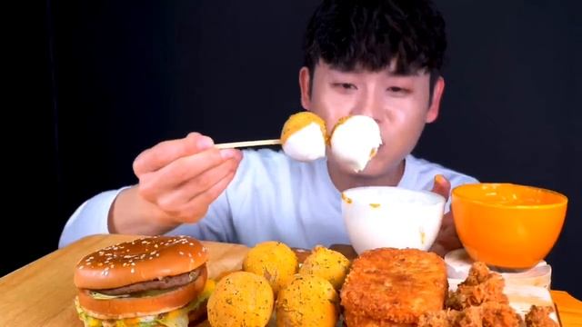 Мукбанг фаст-фуд Mukbang смотреть онлайн