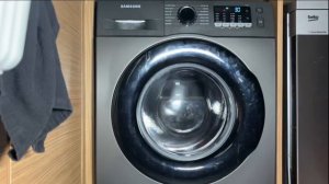 Безопасный отжим 800 оборотов в минуту