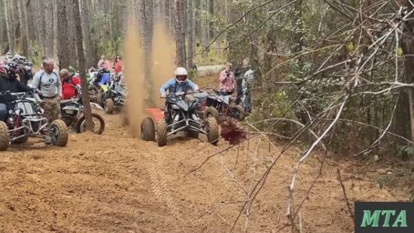 МоТо-AtVs мотокросс, подъём на холмы