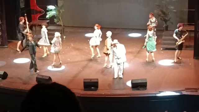 в джазе только девушки 13 смотреть онлайн