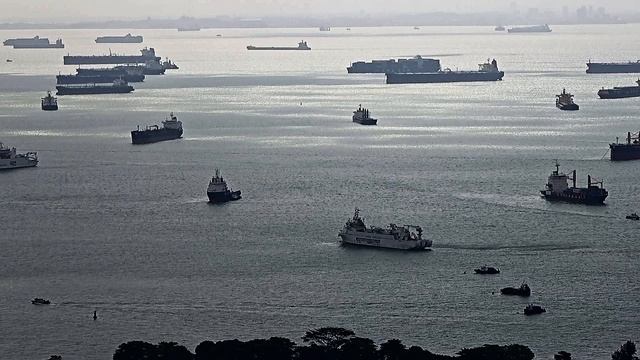 всегда тесно