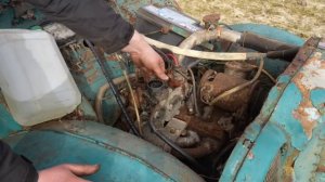 Старичок Оживает  МОСКВИЧ-401.Завелся простояв 29 лет..