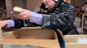 Склад. Помощь беженцам