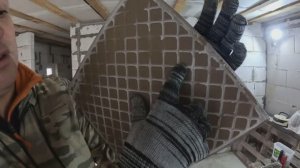 Баня своими руками! Поклейка керамической плитки на стены. В парилке и в зоне печи.