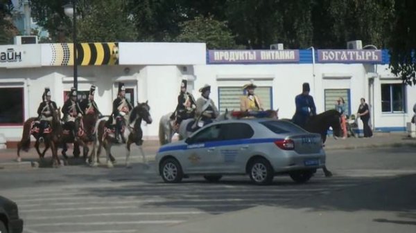 Прибытие кавалерии на площадь Черняховского