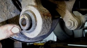 Замена нижнего сайлентблока кулака Chevrolet Captiva