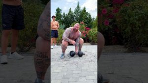 Самый Сильный Человек В Мире Против Неподъёмной Гантели! (Близнецы Стокс | Stokes Twins)