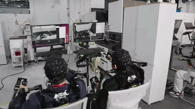 В Китае 7 дней в неделю, без выходных, тренируют заменителей простых профессий. Гонка с США! смотреть онлайн