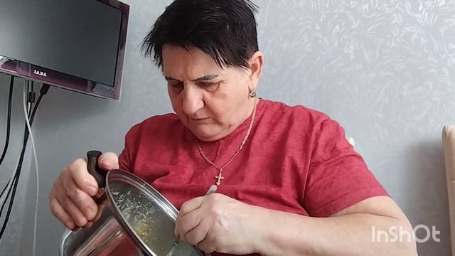 Сыр оболденный /почистил возле дома/как живут в русской деревне... смотреть онлайн