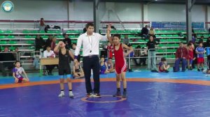 Көбүөргэ эдэр тустууктар