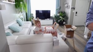 Золотая жила! Потерянные посылки — находки уровня БОГ!(Happy Family in CANADA!)