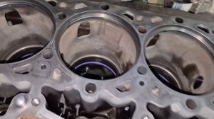 Антифриз в поддоне